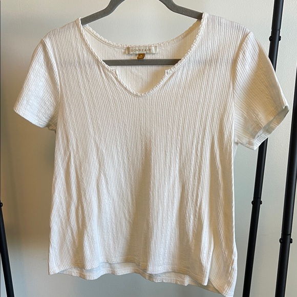 DownEast Tops - DownEast texture white shirt